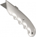 Нож с выдвижным трапециевидным лезвием металлический корпус SANTOOL 020507